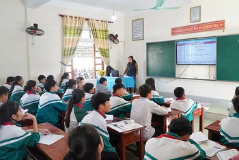 Giờ học của học sinh Trường THCS Nghĩa Đồng.
