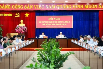 Toàn cảnh hội nghị.