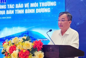 Phó Chủ tịch Ủy ban nhân dân tỉnh Bình Dương Bùi Minh Trí phát biểu ý kiến tại hội nghị ký kết.