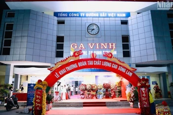 Đoàn tàu chất lượng cao tuyến Hà Nội-Vinh và ngược lại chính thức hoạt động từ chiều ngày 22/4. (Ảnh: Tổng công ty Đường sắt Việt Nam)