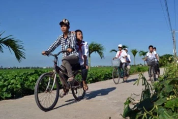 Miền quê Thụy Ninh (huyện Thái Thụy, tỉnh Thái Bình) bình yên trong nắng sớm mùa thu.