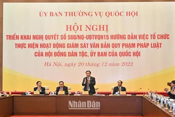 Chủ tịch Quốc hội Vương Đình Huệ và các Phó Chủ tịch Quốc hội dự và chủ trì Hội nghị.