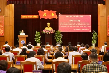 Quang cảnh Hội nghị Thành ủy Đà Nẵng.