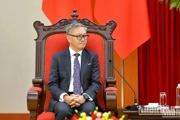 Đồng chí Thongsavanh Phomvihane, Bộ trưởng Ngoại giao Lào. (Ảnh: Đăng Khoa)