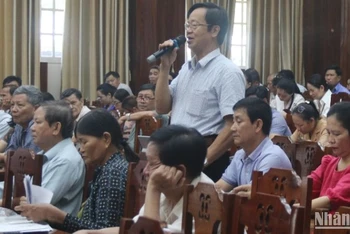 Cử tri Trần Văn Tương trú tại phường Tân Thạnh, thành phố Tam Kỳ (Quảng Nam) đề nghị Trung ương xem xét, đầu tư mở rộng Quốc lộ IA qua tỉnh Quảng Nam.