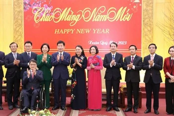 Quang cảnh buổi tiếp và làm việc với Đoàn đại biểu cấp cao Quốc hội Hàn Quốc tại Ninh Bình.