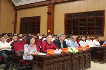 Các đại biểu dự hội nghị.