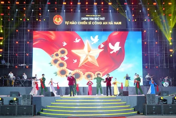 Một tiết mục biểu diễn tại chương trình.