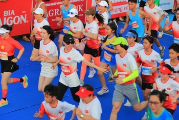 Gần 12.000 vđv tham gia giải Tiền Phong Marathon 2024 tại Phú Yên