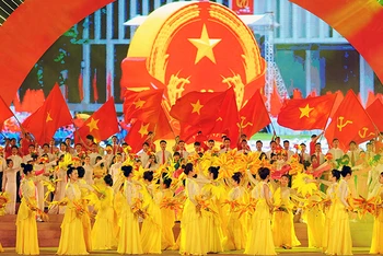 Chương trình văn nghệ mừng Đảng, mừng Xuân. Ảnh | TRẦN HẢI