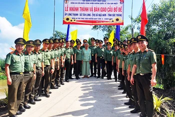 Đưa vào sử dụng cầu Bờ Đế tại xã Tân Long, thị xã Ngã Năm.