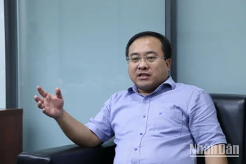 Phó Cục trưởng Cục thuế Đồng Nai Đậu Đức Anh trả lời phóng viên Báo Nhân Dân về sự việc doanh nghiệp FDI phản ánh "ngâm hồ sơ" xác định nghĩa vụ tài chính vào chiều 29/3.