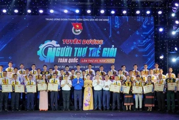 51 gương mặt được tuyên dương năm nay đến từ nhiều ngành nghề, lĩnh vực, địa phương khác nhau, nhưng đều có khát vọng vươn lên, tinh thần dấn thân và quyết tâm làm chủ kỹ năng nghề trong thời đại mới.