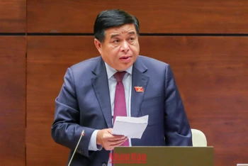 Không chủ quan, lơ là trước những tác động trực tiếp đến kinh tế vĩ mô