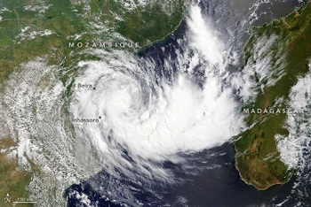 Bão Filipo đã đổ bộ vào Mozambique tại khu vực thành phố Inhassoro. (Ảnh: NASA)