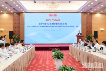 Quang cảnh hội thảo.