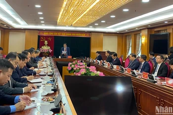Quang cảnh buổi làm việc.