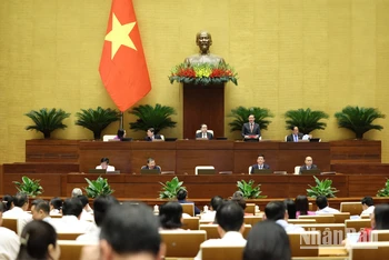 Quang cảnh phiên làm việc ngày 8/6. (Ảnh: DUY LINH)