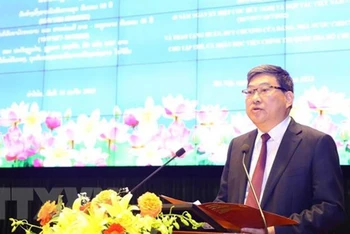 PGS, TS Nguyễn Duy Bắc, Phó Giám đốc thường trực Học viện Chính trị Quốc gia Hồ Chí Minh phát biểu chào mừng tại buổi lễ.