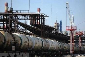 Một cơ sở lọc dầu của Tập đoàn Gazprom, Nga. (Ảnh: TASS/TTXVN)