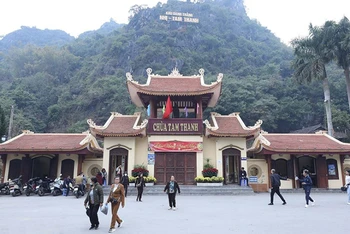 Tam Quan chùa Tam Thanh. (Ảnh: Anh Tuấn/TTXVN)