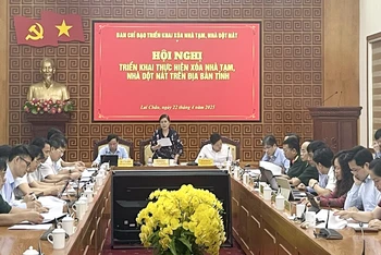 Ban Chỉ đạo triển khai xóa nhà tạm, nhà dột nát tỉnh Lai Châu họp bàn giải pháp đẩy nhanh tiến độ xóa nhà tạm.