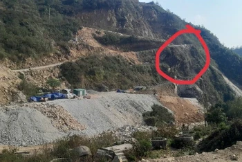 Khu vực xảy ra vụ sạt lở.