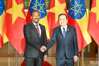 Chủ tịch Quốc hội Trần Thanh Mẫn và Thủ tướng Ethiopia Abiy Ahmed Ali.