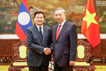 Tổng Bí thư Tô Lâm và Tổng Bí thư, Chủ tịch nước Lào Thongloun Sisoulith.