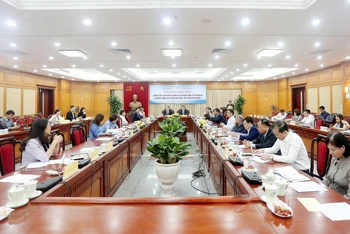 Quang cảnh tọa đàm.