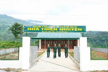 Tổ hợp nhà thiện nguyện đang được Đồn Biên phòng Nậm Càn hoàn thiện để sớm đưa vào phục vụ đồng bào.