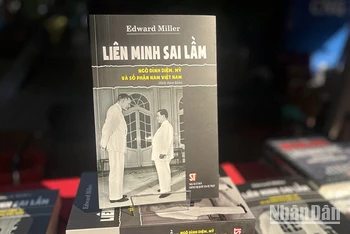 Bìa cuốn sách “Liên minh sai lầm: Ngô Đình Diệm, Mỹ và số phận Nam Việt Nam” .