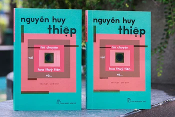 Bìa tập sách "Trò chuyện với hoa thủy tiên và..." của nhà văn Nguyễn Huy Thiệp. (Ảnh Nhà xuất bản Trẻ)