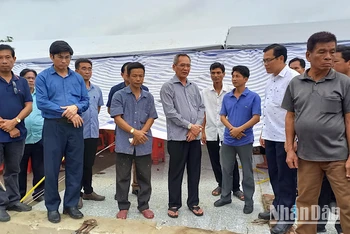 Bạc Liêu: 1 người chết, 59 căn nhà bị sập, tốc mái do mưa lớn kèm lốc xoáy