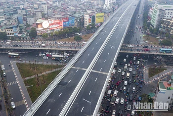 [Ảnh] Toàn cảnh cầu Vĩnh Tuy-Vành đai 2 trước ngày thông xe