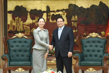 Thủ tướng Phạm Minh Chính tiếp bà Cham Nimul, Bộ trưởng Thương mại Campuchia.