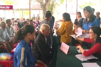 Ninh Bình khám bệnh, cấp phát thuốc miễn phí cho người dân