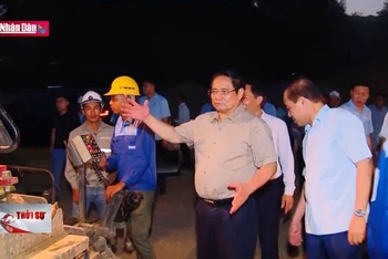Thủ tướng thị sát đường nối cao tốc Tuyên Quang- Phú Thọ và Nội Bài - Lào Cai