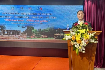 Giám đốc Sở Du lịch Ninh Bình Bùi Văn Mạnh phát biểu tại hội nghị.