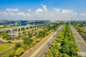 Cảng Hàng không Quốc tế Nội Bài lần thứ 7 được xếp hạng tốp 100 sân bay tốt nhất thế giới.