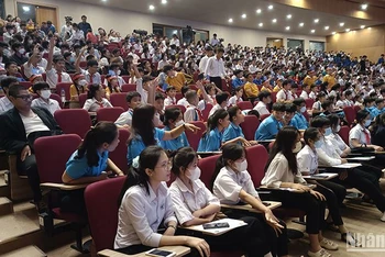 Sự kiện thu hút nhiều em học sinh, sinh viên tham gia trải nghiệm.