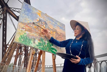 Họa sĩ Văn Dương Thành.