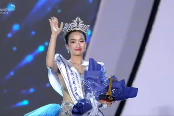 Dương Trà Giang đăng quang Hoa hậu Sinh viên Việt Nam. (Ảnh chụp màn hình)