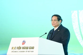 Thủ tướng Phạm Minh Chính phát biểu tại Diễn đàn Tương lai ASEAN 2025. (Ảnh: TRẦN HẢI)