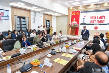 Lễ công bố dự án “Yêu lắm Việt Nam". (Ảnh: THÀNH ĐẠT)