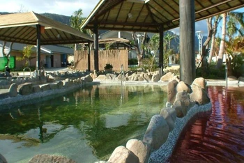 Bể khoáng tại Fennel Hot Spring Resort. (Ảnh: Cục Du lịch Đài Loan - Trung Quốc cung cấp)