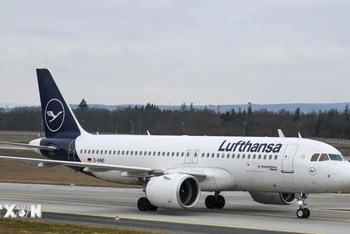 Máy bay của hãng hàng không Lufthansa. (Ảnh: Tân Hoa xã)