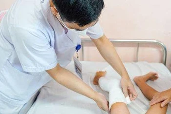 Bệnh nhi dần bình phục sau ca phẫu thuật.