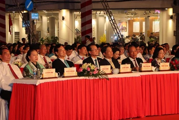 Các đại biểu tham dự lễ kỷ niệm. 