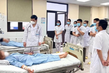4 bệnh nhân đang điều trị tại Bệnh viện đa khoa tỉnh Hòa Bình.